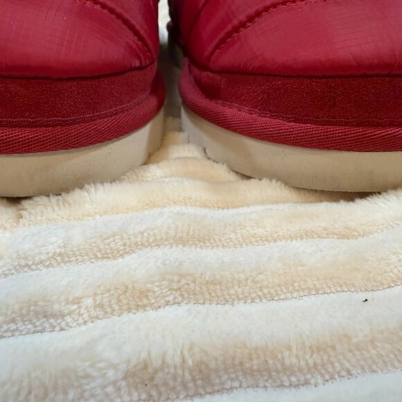 UGG Tasman LTA Slipper ‘Red’ - Unisex (M10 / W11) main image 2